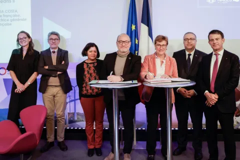 L'AFD et la Croix-Rouge française renforcent leur engagement  pour la résilience des territoires des trois bassins océaniques (Caraïbes, océan Indien et océan Pacifique)  face aux risques de catastrophes naturelles et aux crises sanitaires,  avec un nouveau financement de 12 millions d'euros